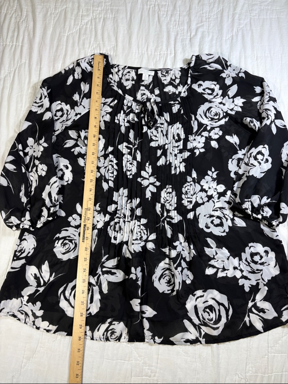 Charter Club Black White Floral Sheer Blouse Tie Neck Pintuck Plus Size 2X Tunic - Picture 8 of 10